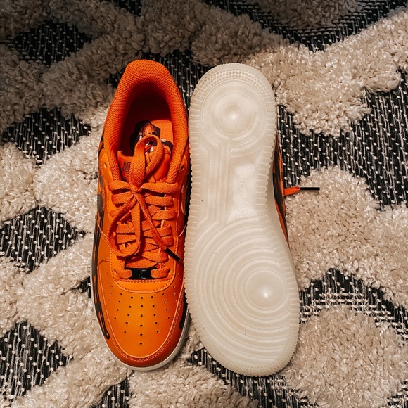 SOLD ‼️ - Picture 2 of 3